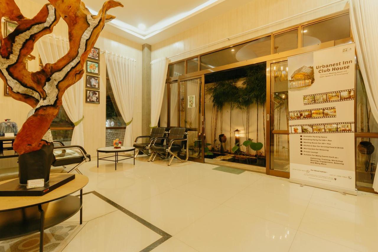 Urbanest Inn House Slipi Джакарта Экстерьер фото
